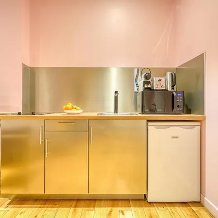 Luxury Republique Paris