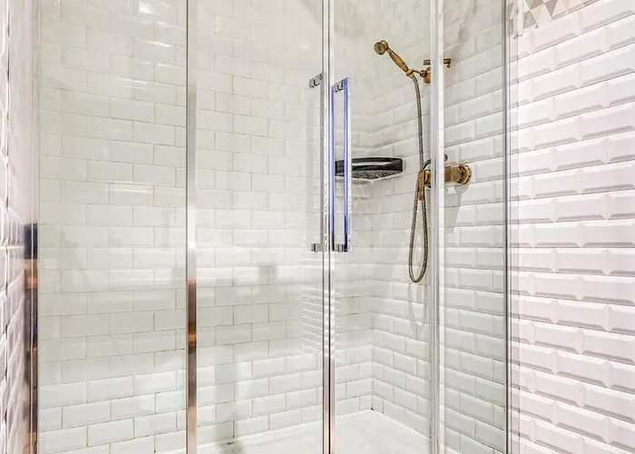 Luxury Republique Apartment *