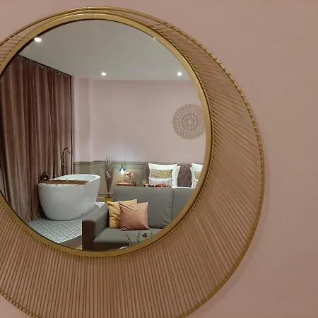 Luxury Republique 파리