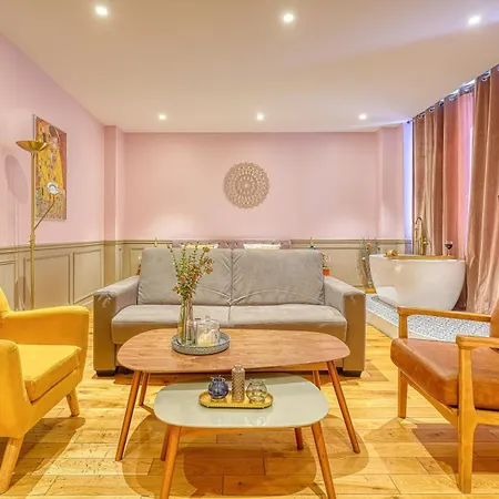 Apartament Luxury Republique Paryż
